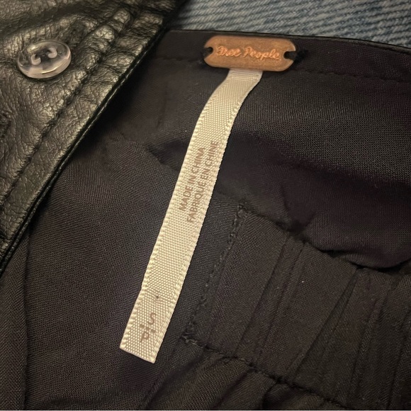 Free People New Love One Piece Jumpsuit Romper Faux Leather Size Small - Picture 12 of 15